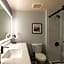 DoubleTree By Hilton Hotel Savannah Airport