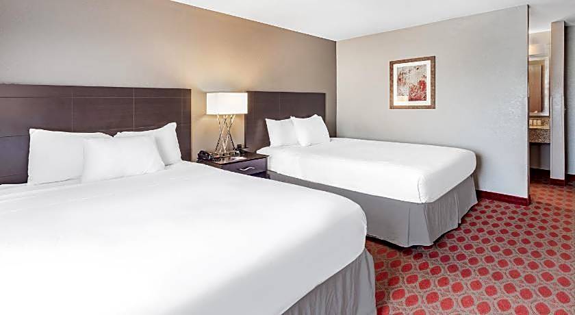 Baymont by Wyndham Brooklyn Center
