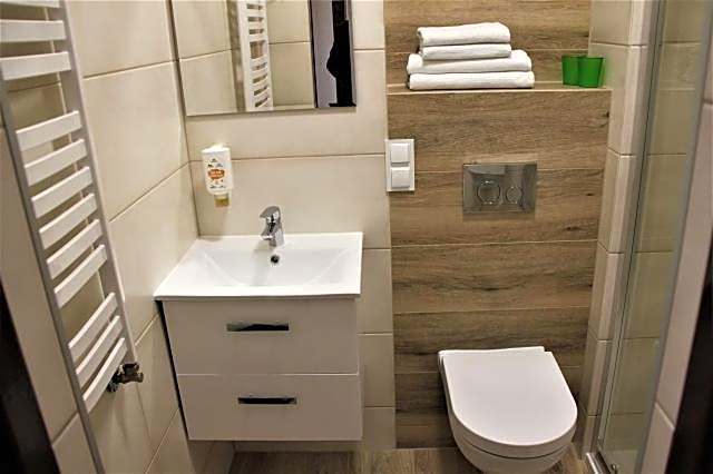 Hotel Zielony & OW Borowik & Pensjonat Manhattan - Centrum Rekreacji i Wypoczynku GASTROTUR