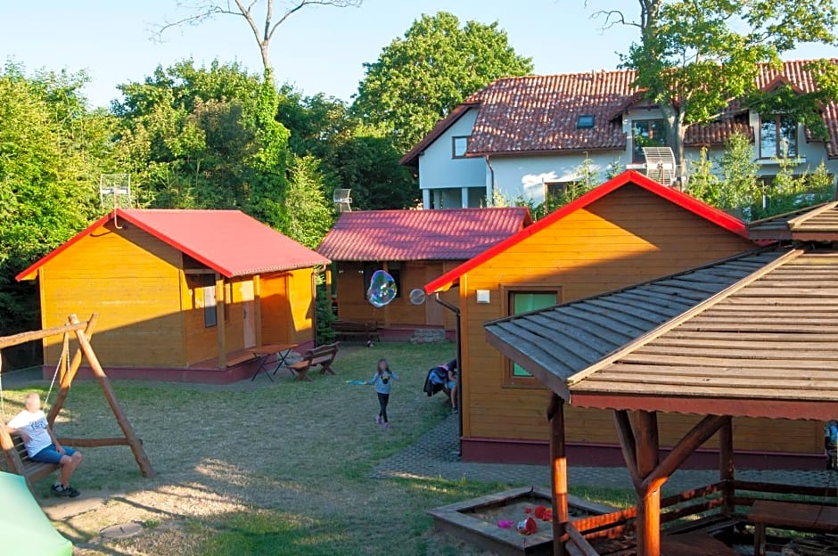 JANTAR Pokoje i Domki u Reni