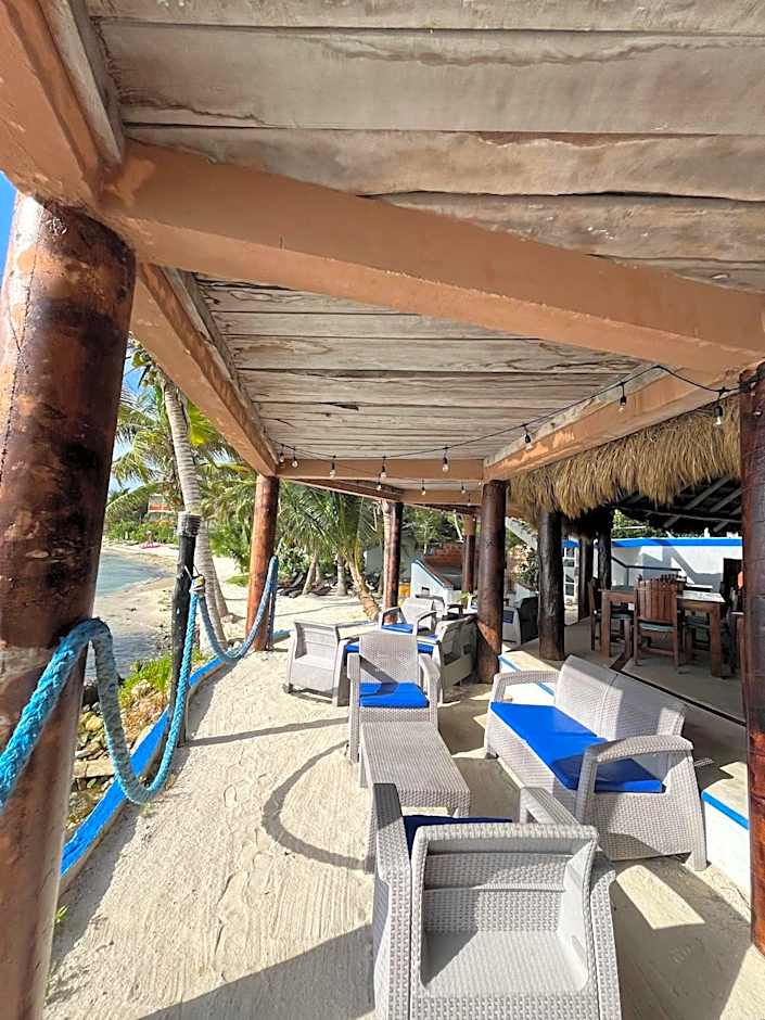 Casa Cenote Hotel