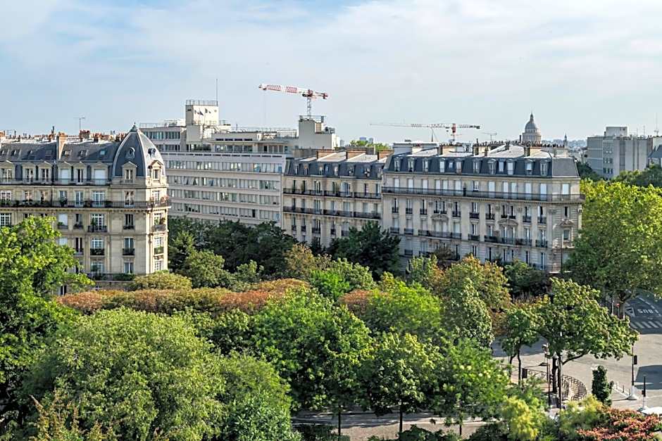 Le Lampika Hotel