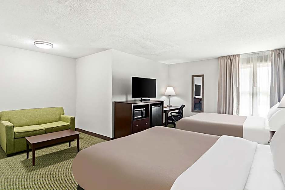 Photo 1 of 4 of 2 Queen Beds Suite