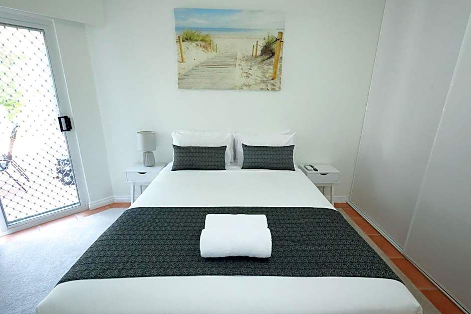 White Crest Apartments