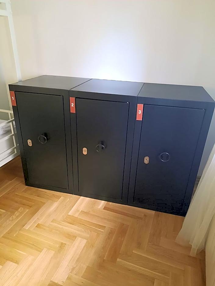 New Generation Hostel Como Lake