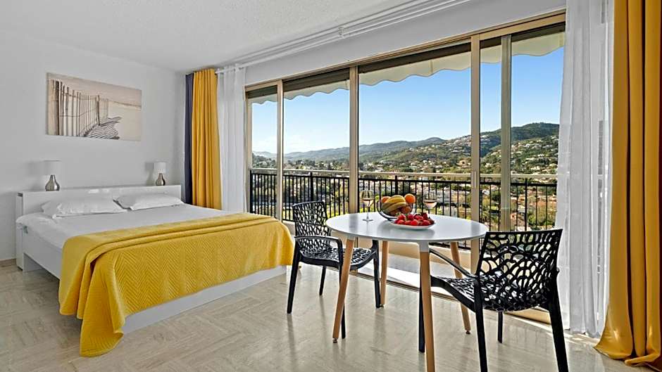 Cannes Marina Appart Hotel Mandelieu