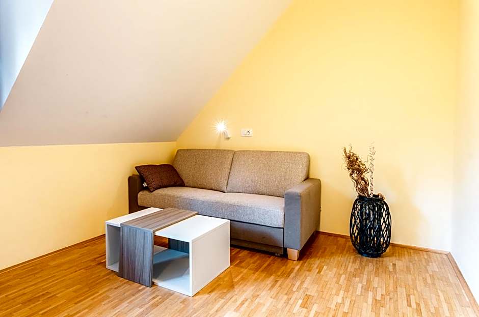 Dvorec Trebnik - SOBE