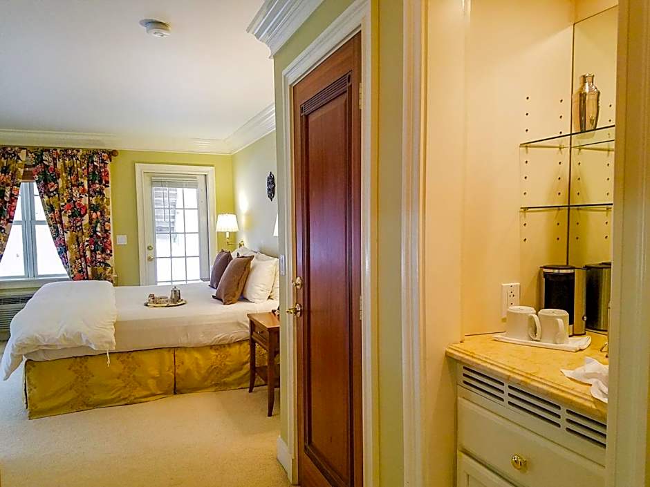 The Copper Beech Inn