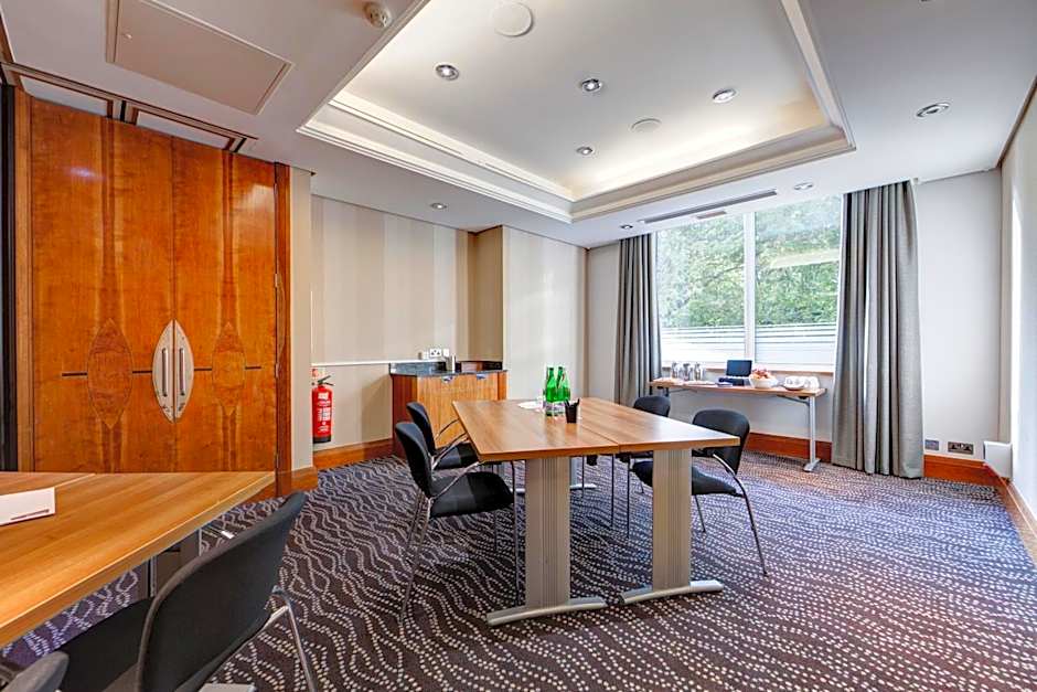 Thistle London Hyde Park Kensington Gardens