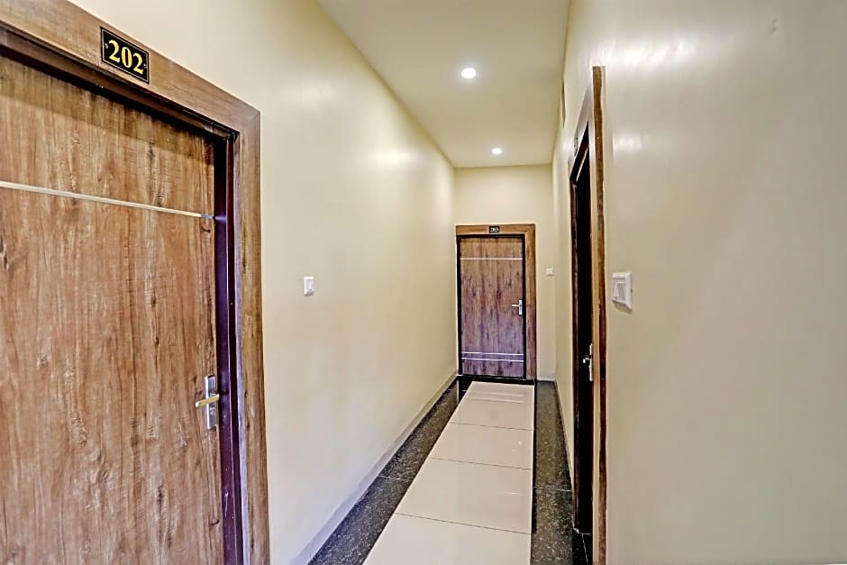 OYO Hotel Kubervatika