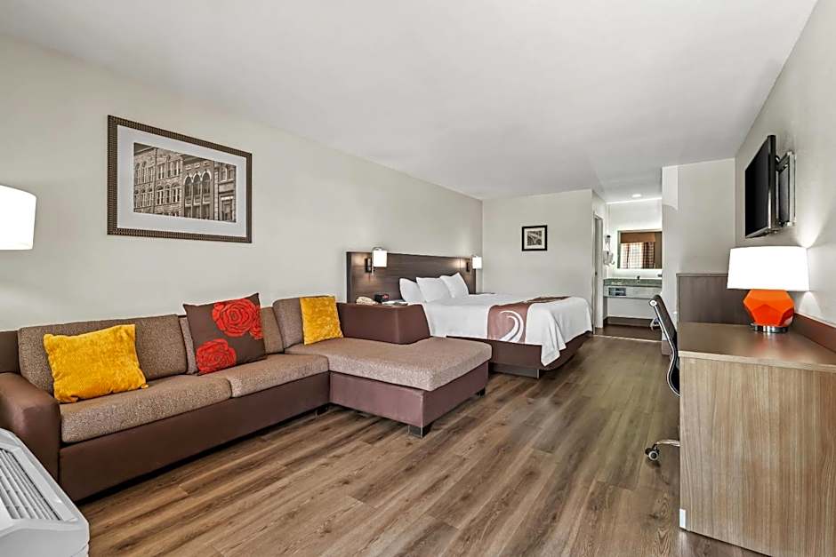 Quality Inn & Suites near Robins Air Force Base