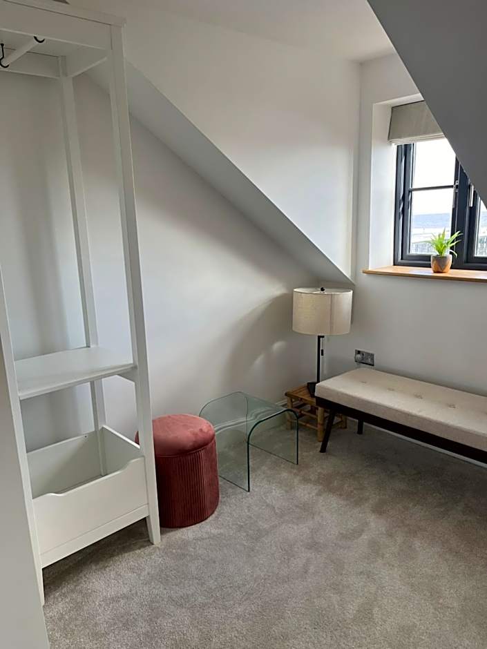 Beachcliff Rooms & Apartments