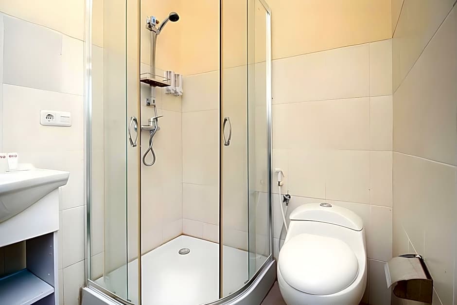 Capital O 175 K-60 Residence