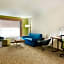 Holiday Inn Express Hotel & Suites Bentonville