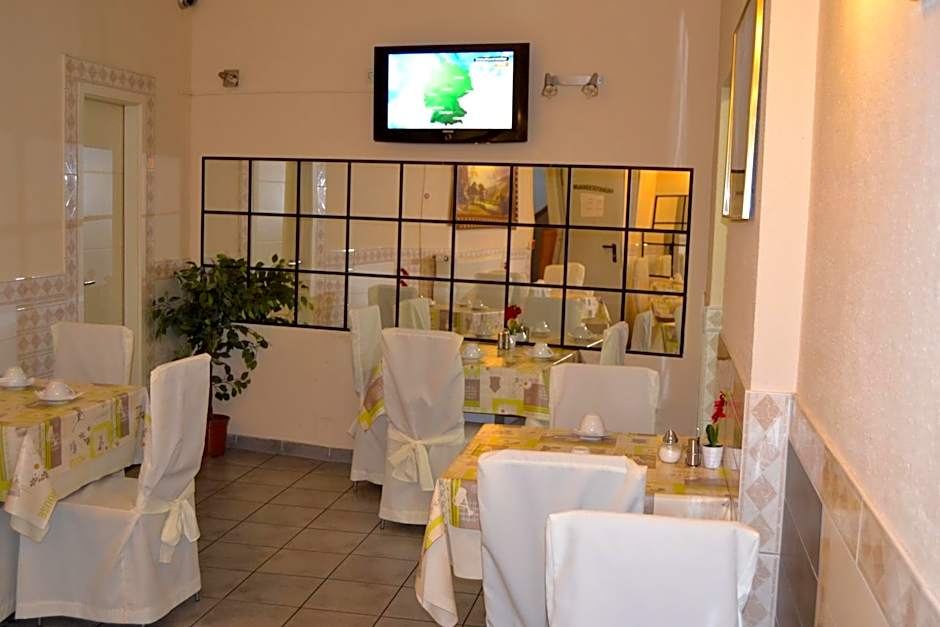 Angel Hotel