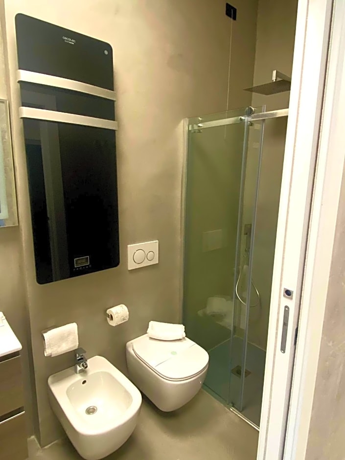 HOTEL TECH