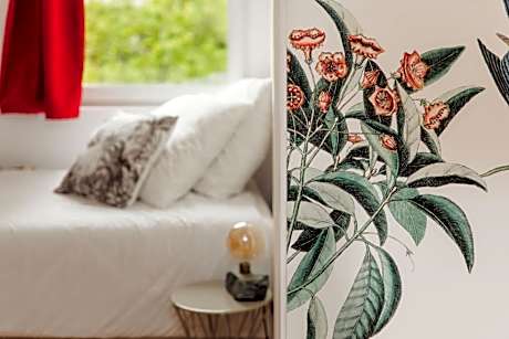 Family Room with Garden View