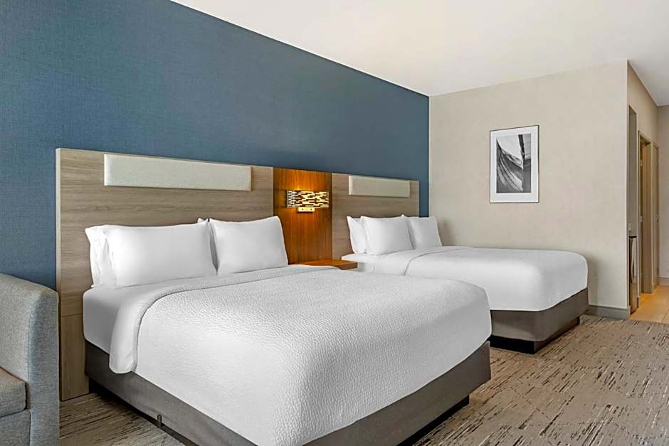 Holiday Inn Express Hotel & Suites Astoria By IHG