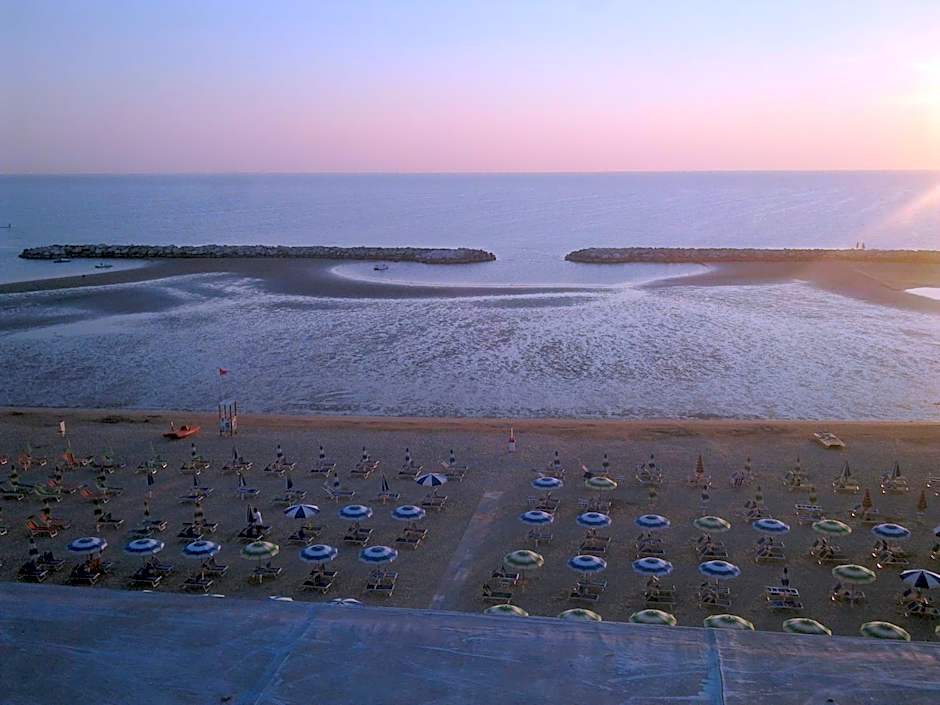 Hotel Suprem sul Mare