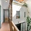 Riad Le J