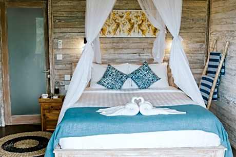 Deluxe Double Room with Balcony and Sea View