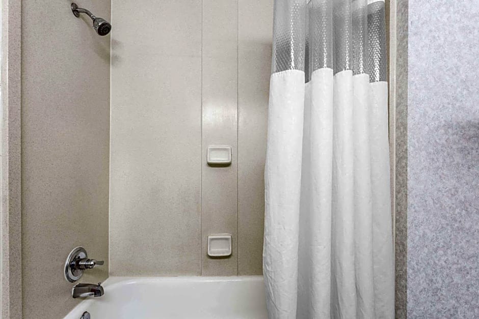 Days Inn by Wyndham Glen Allen
