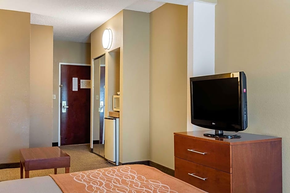 Comfort Inn and Suites