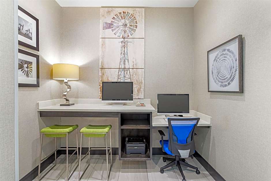 Best Western Plus Waller Hotel