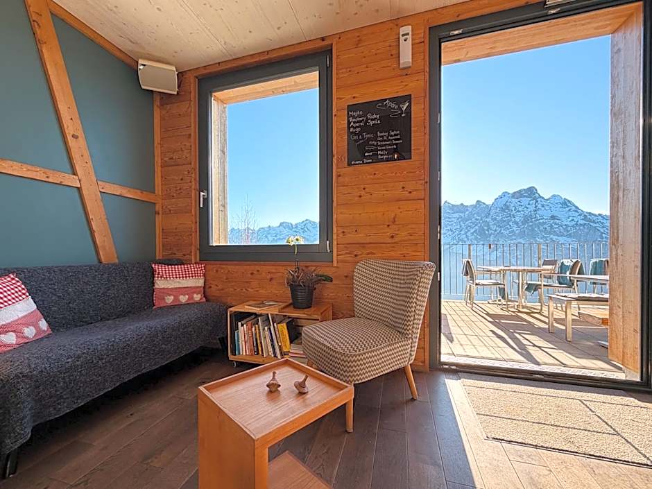 Berggasthaus Eggberge - Boutique Mountain Hotel - Access via Cablecar