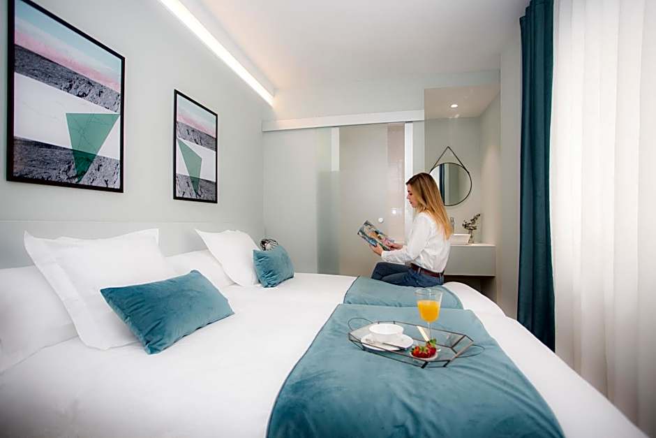 Photo 1 of 50 of Palacios Rooms