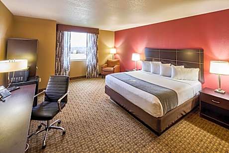 Deluxe King Room with Tub with Grab Bars - Mobility and Hearing Accessible/Non-Smoking