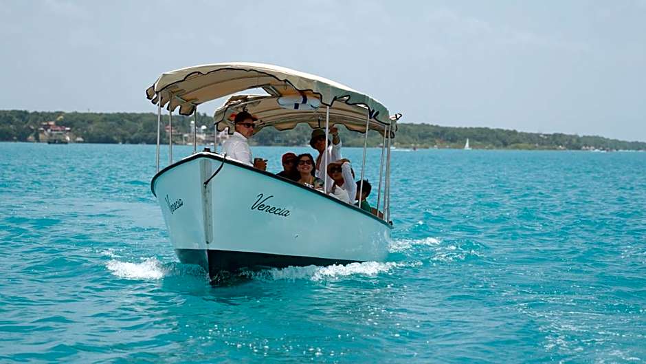 Azulea Bacalar Hotel & Spa - Lagoon Front