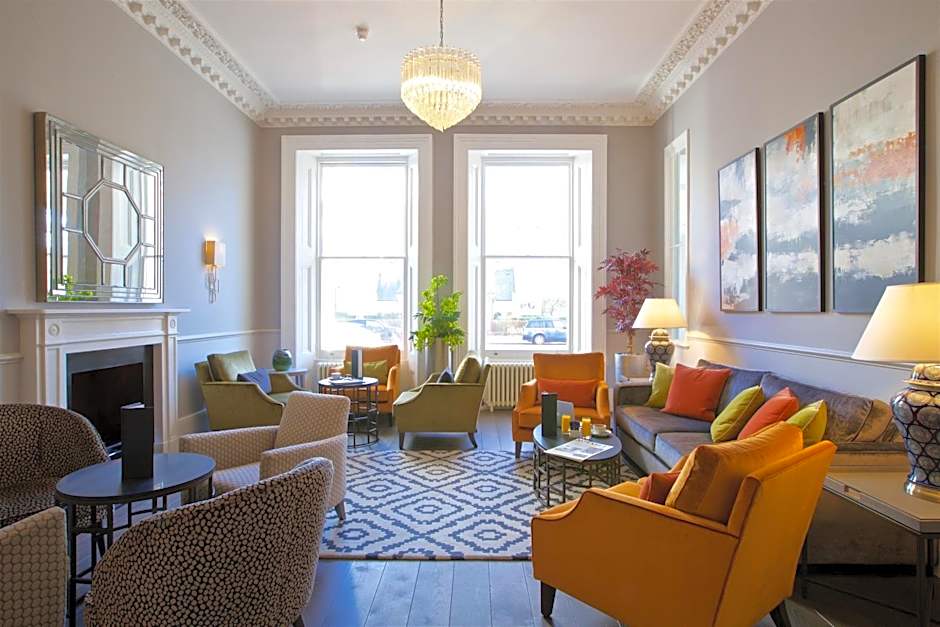 54 Queen's Gate Hotel