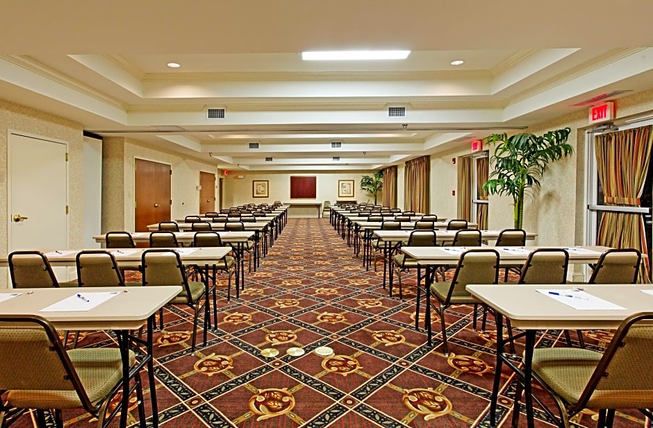 Holiday Inn Express & Suites Cullman