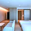 Wave M Hotel West