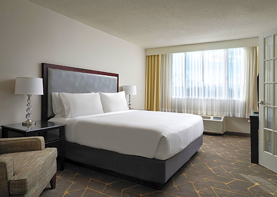 Holiday Inn & Suites Marlborough By IHG