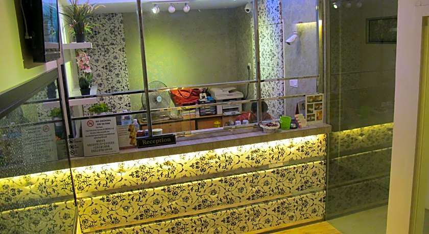 7 Star Boutique Hotel