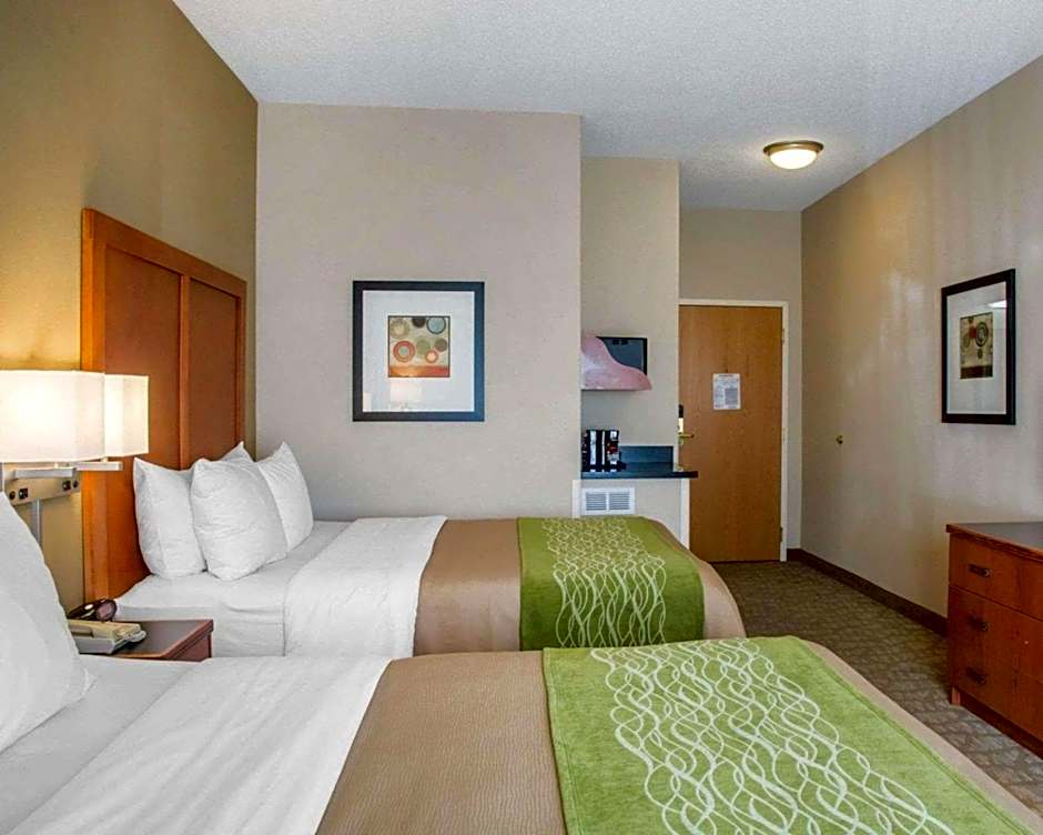 Comfort Inn & Suites West Chester - North Cincinnati