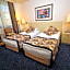 Class Hotel