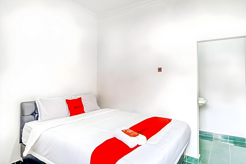 RedDoorz near Wisata Pantai Parangtritis