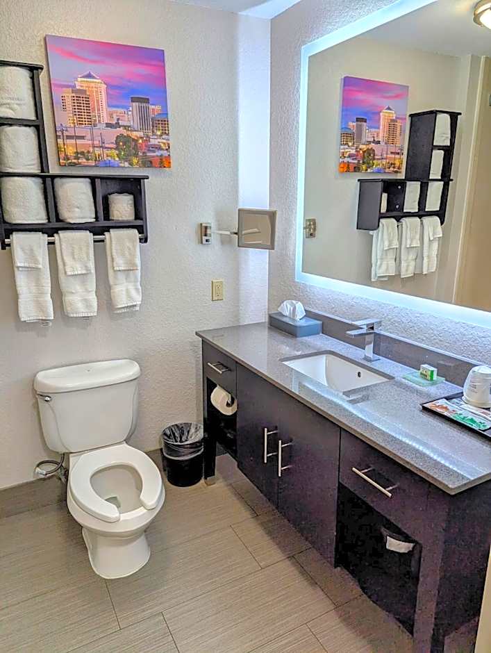 La Quinta Inn & Suites by Wyndham Prattville