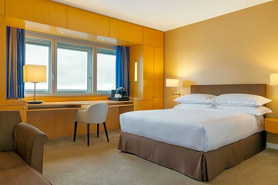Sheraton Paris Charles de Gaulle Airport Hotel