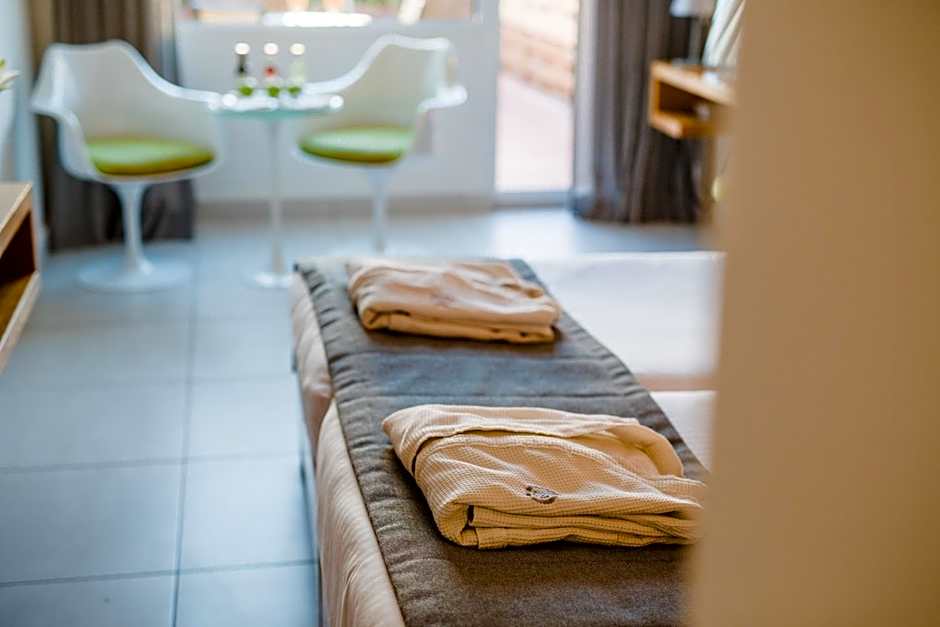 Napa Plaza Hotel (Adults Only)