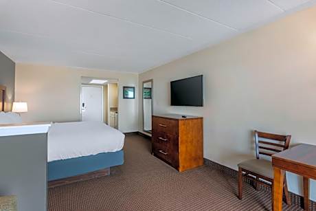 King Room - King Bed, Upper Floor, Sleep Sofa, Efficiency, Non Smoking