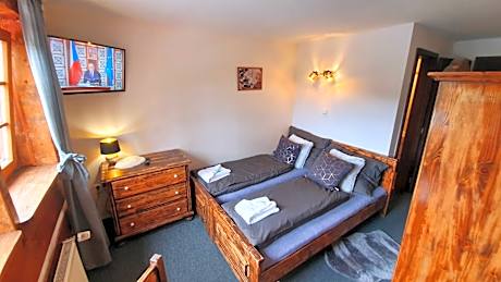 Double or Twin Room with Private Bathroom