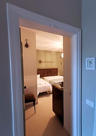 Large Double Room
