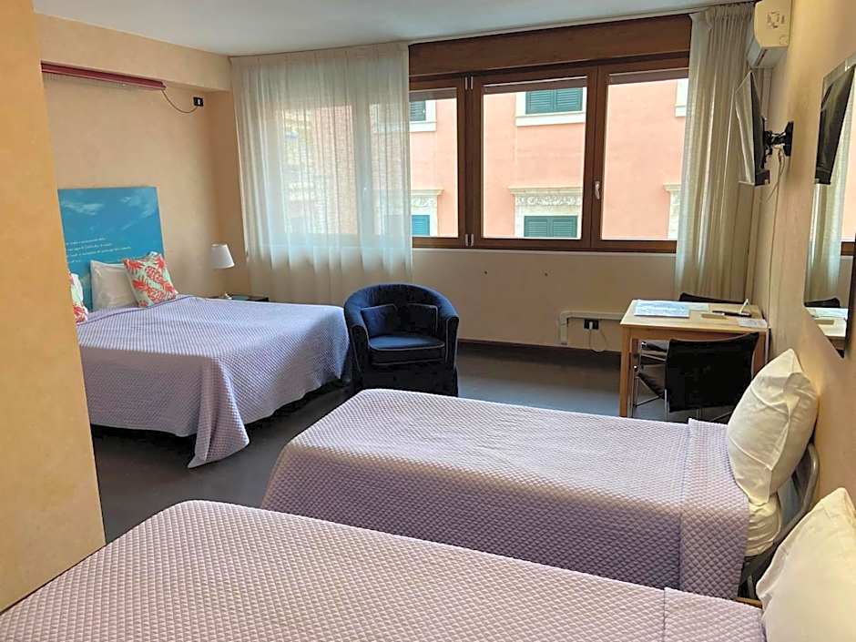 Mare Nostrum Petit Hôtel