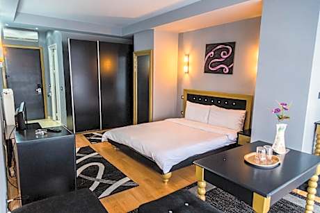 Junior Suite (2 Adults)