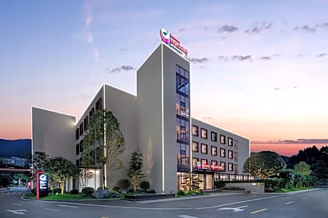 Ramada Encore by Wyndham Qingyuan Liannan