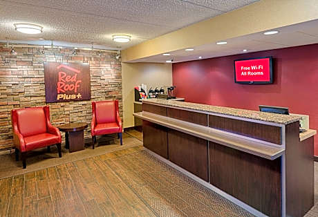 Red Roof PLUS+ Pittsburgh East - Monroeville